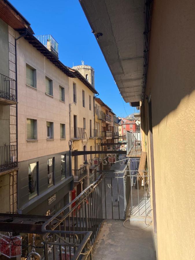 Heritage Apartments Cerdanya Al Carrer Major I Parking Puigcerda Bagian luar foto