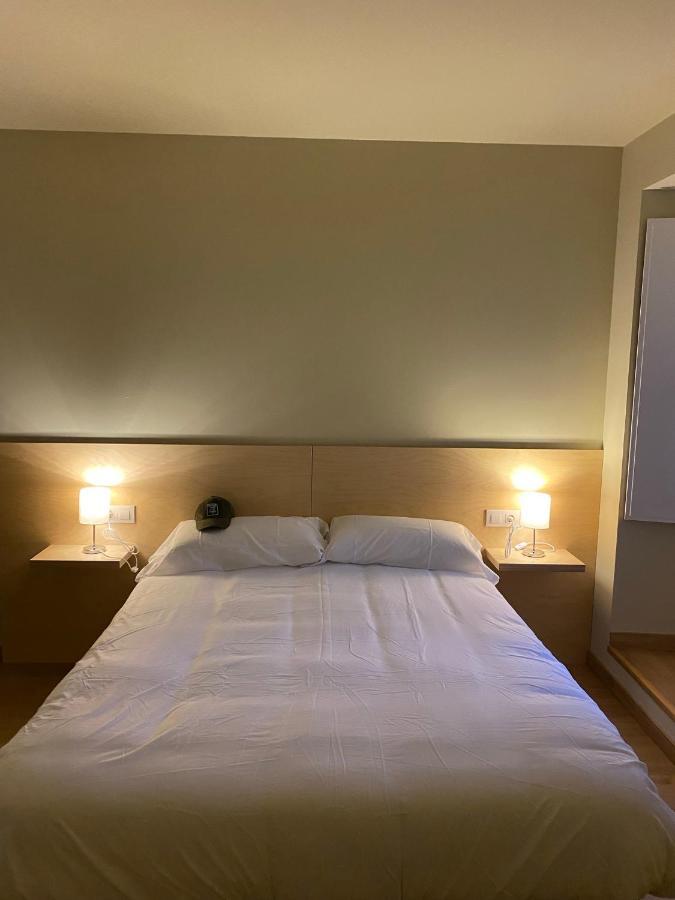 Heritage Apartments Cerdanya Al Carrer Major I Parking Puigcerda Bagian luar foto