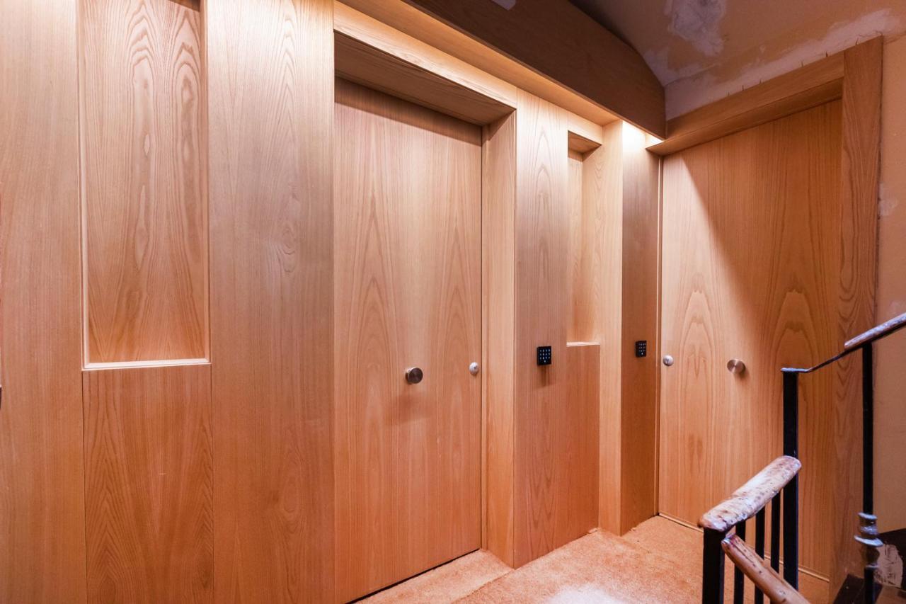 Heritage Apartments Cerdanya Al Carrer Major I Parking Puigcerda Bagian luar foto