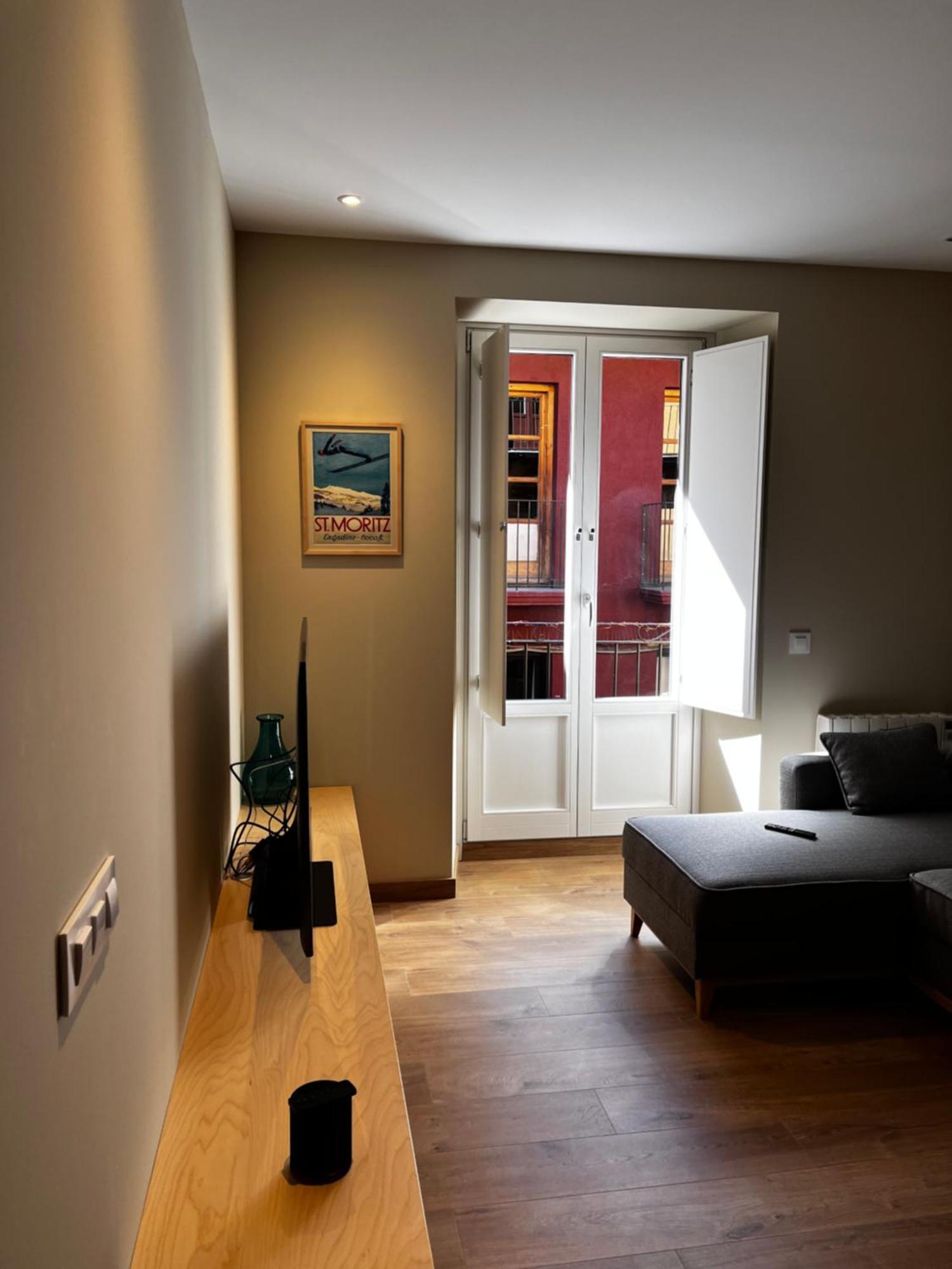 Heritage Apartments Cerdanya Al Carrer Major I Parking Puigcerda Bagian luar foto